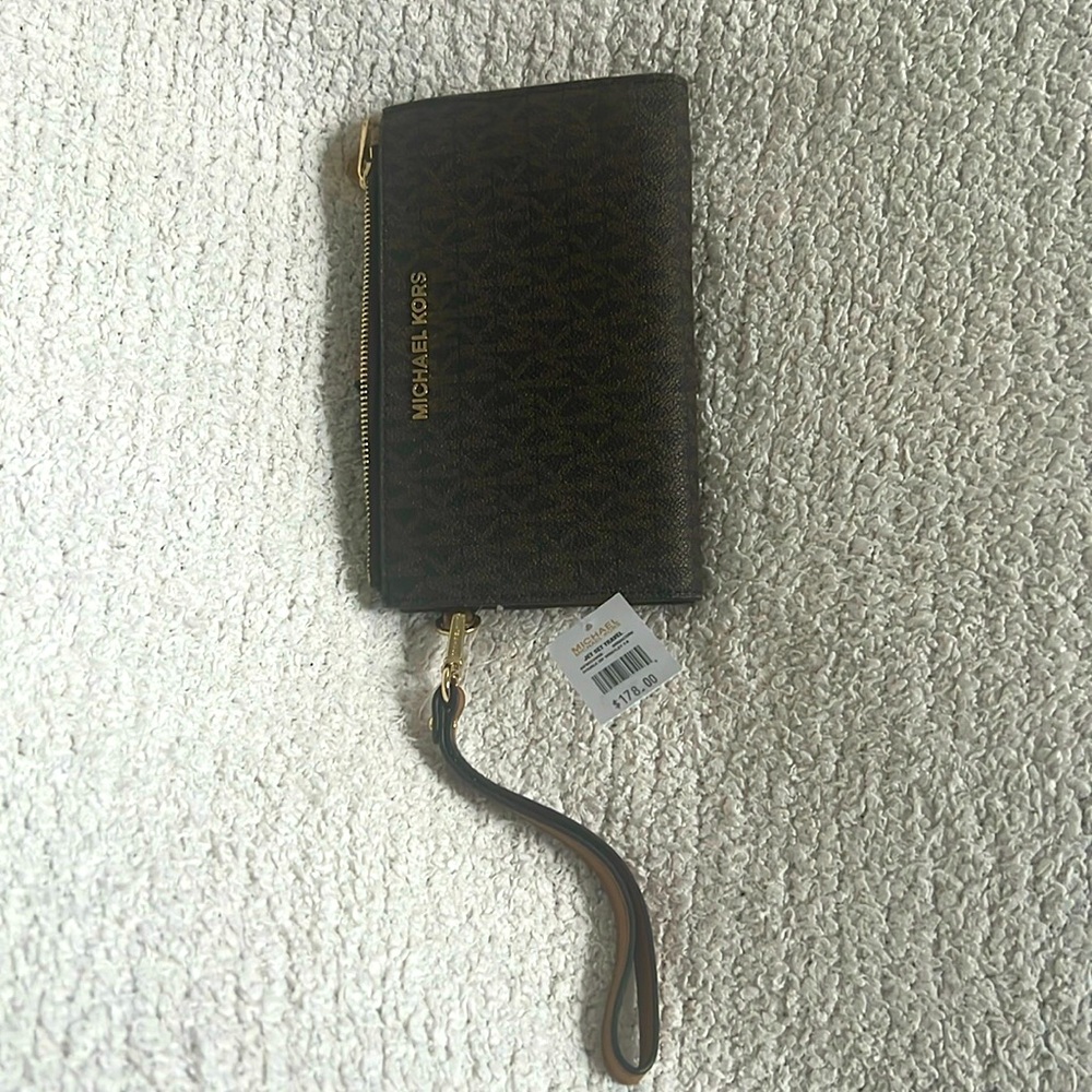Michael Kors clutch New with tags